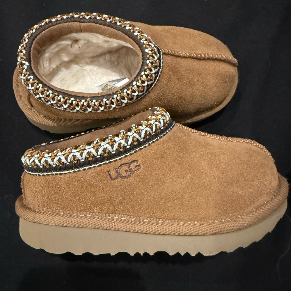 UGG Tan Suede toddler Slippers with Embroidered Trim